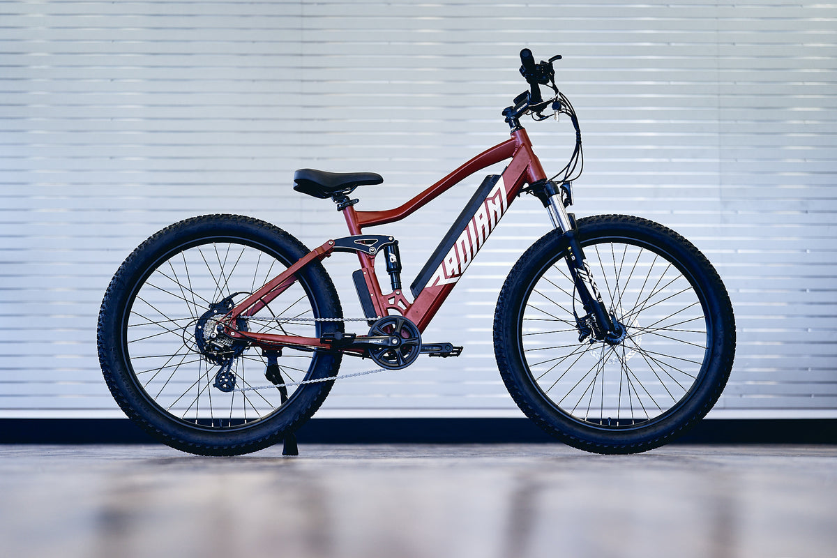 e-bikes fahrräder reparatur red plates Radiant Trail FS+